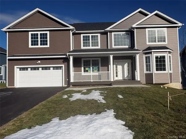 30 Dartmouth Drive, Poughkeepsie, NY 12603