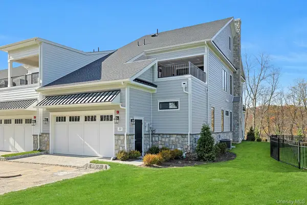 22 Carriage Lane, Chappaqua, NY 10514