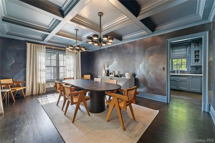 217 Rock Creek Lane, Scarsdale, NY 10583 - Image #3