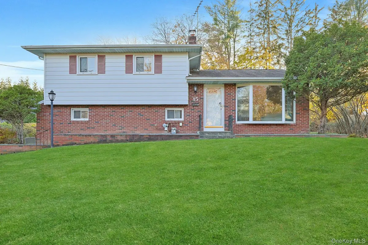 15 Kenwood Lane, New City, NY 10956 - Image #1