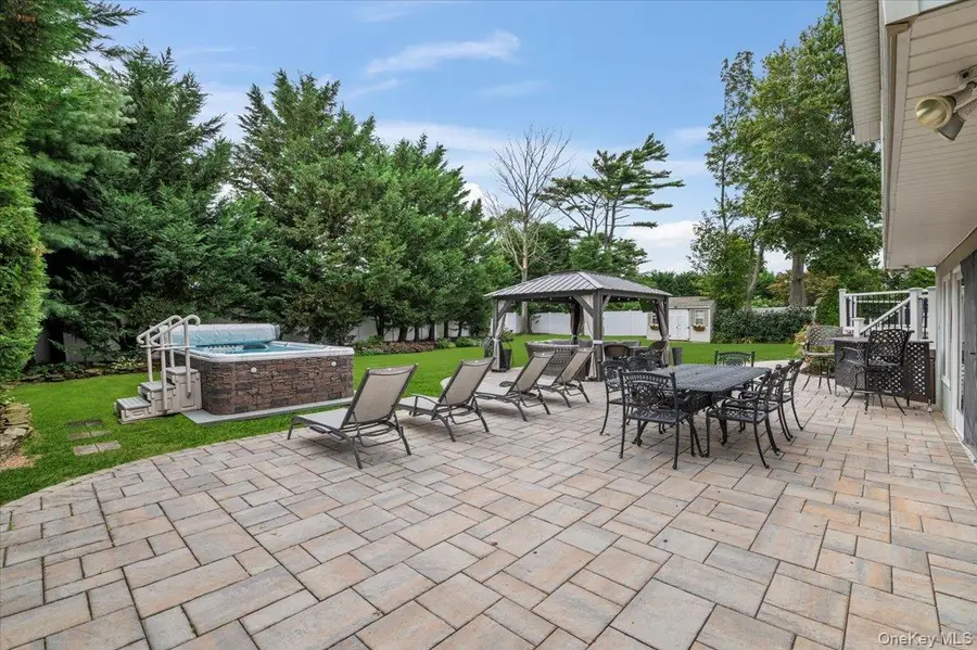 308 Sunset Boulevard, Massapequa, NY 11758 - #2