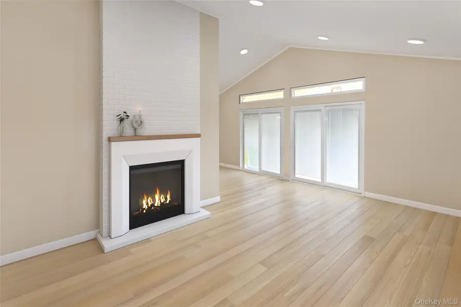 105 Old Riverhead Road, Hampton Bays, NY 11946 - Image #3