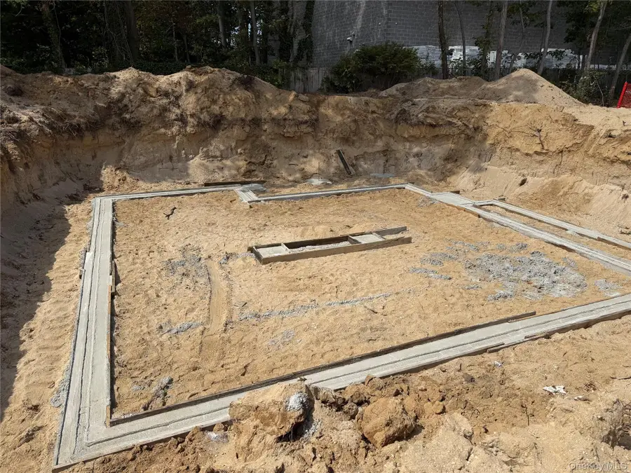 494 Islip Avenue, Islip, NY 11751 - #3