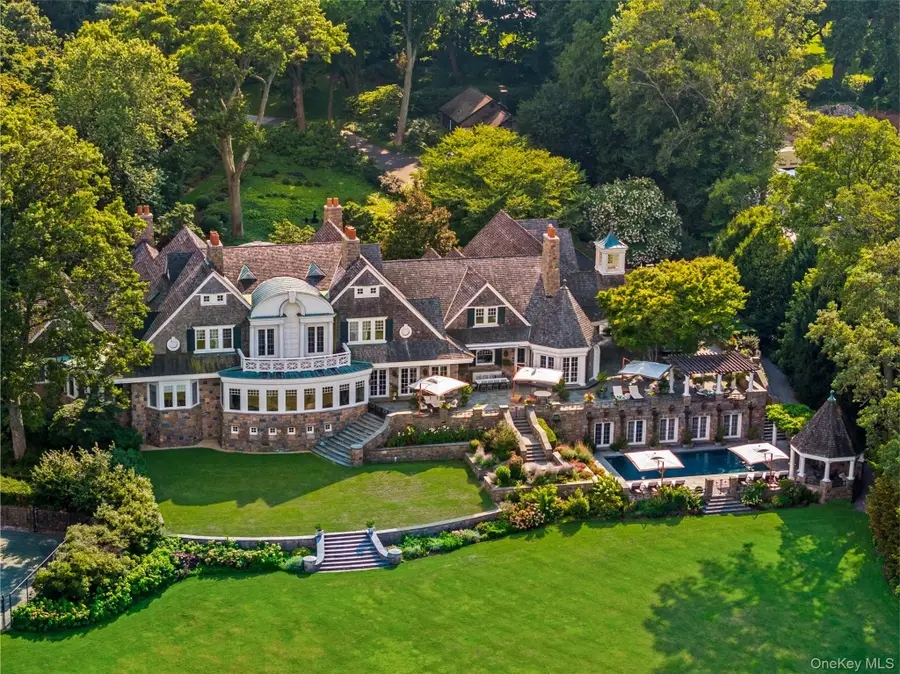 227 Dock Lane, Great Neck, NY 11024 - #3