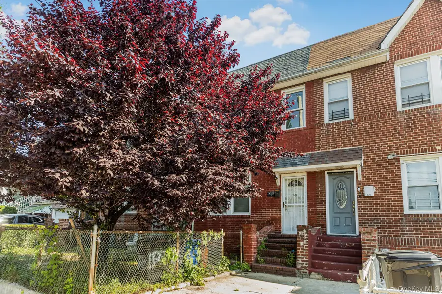 923 E 219 Street, Bronx, NY 10469 - Image #2