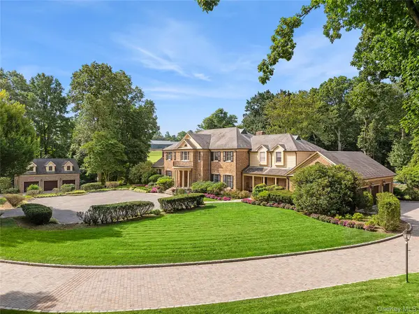 5 Danton Lane S, Locust Valley, NY 11560