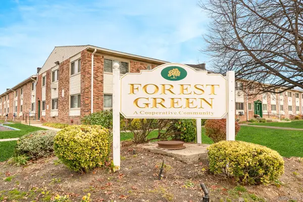 2449F Union Boulevard #12A, Islip, NY 11751