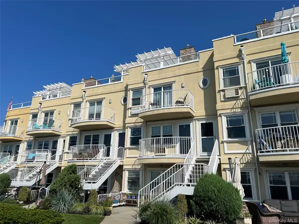 10008 Shore Front Parkway #20A, Rockaway Park, NY 11694
