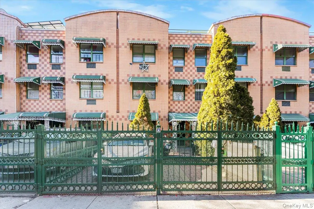 1475 Crotona Place, Bronx, NY 10456 - #1