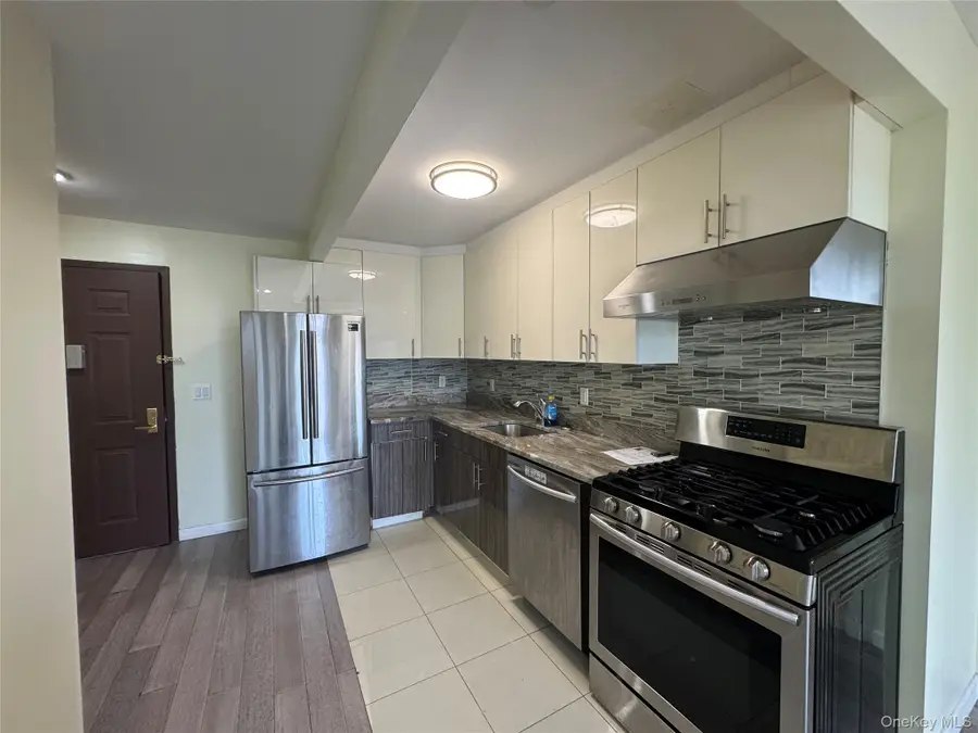 138-12 Northern Boulevard #5D, Flushing, NY 11354 - Image #3