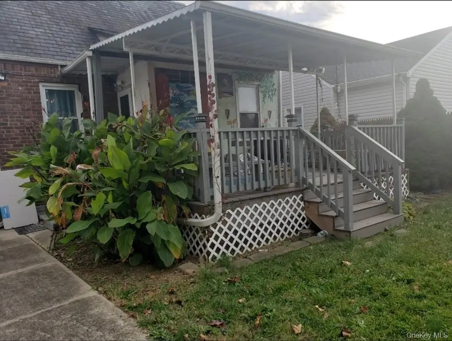 269 Windsor Parkway, Hempstead, NY 11550 - Image #2