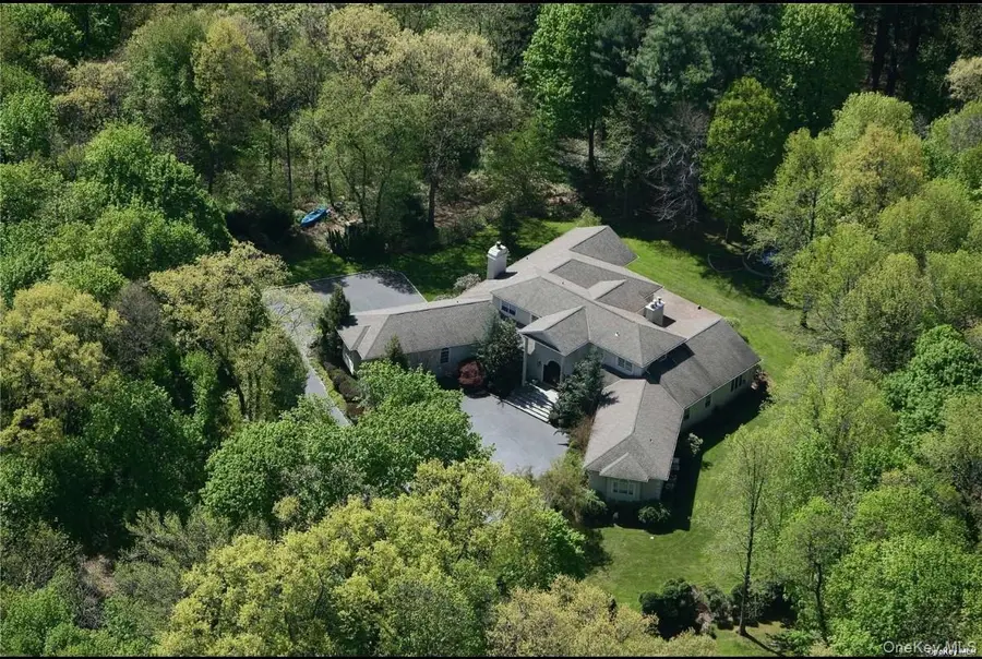 406 Duck Pond, Locust Valley, NY 11560 - Image #2