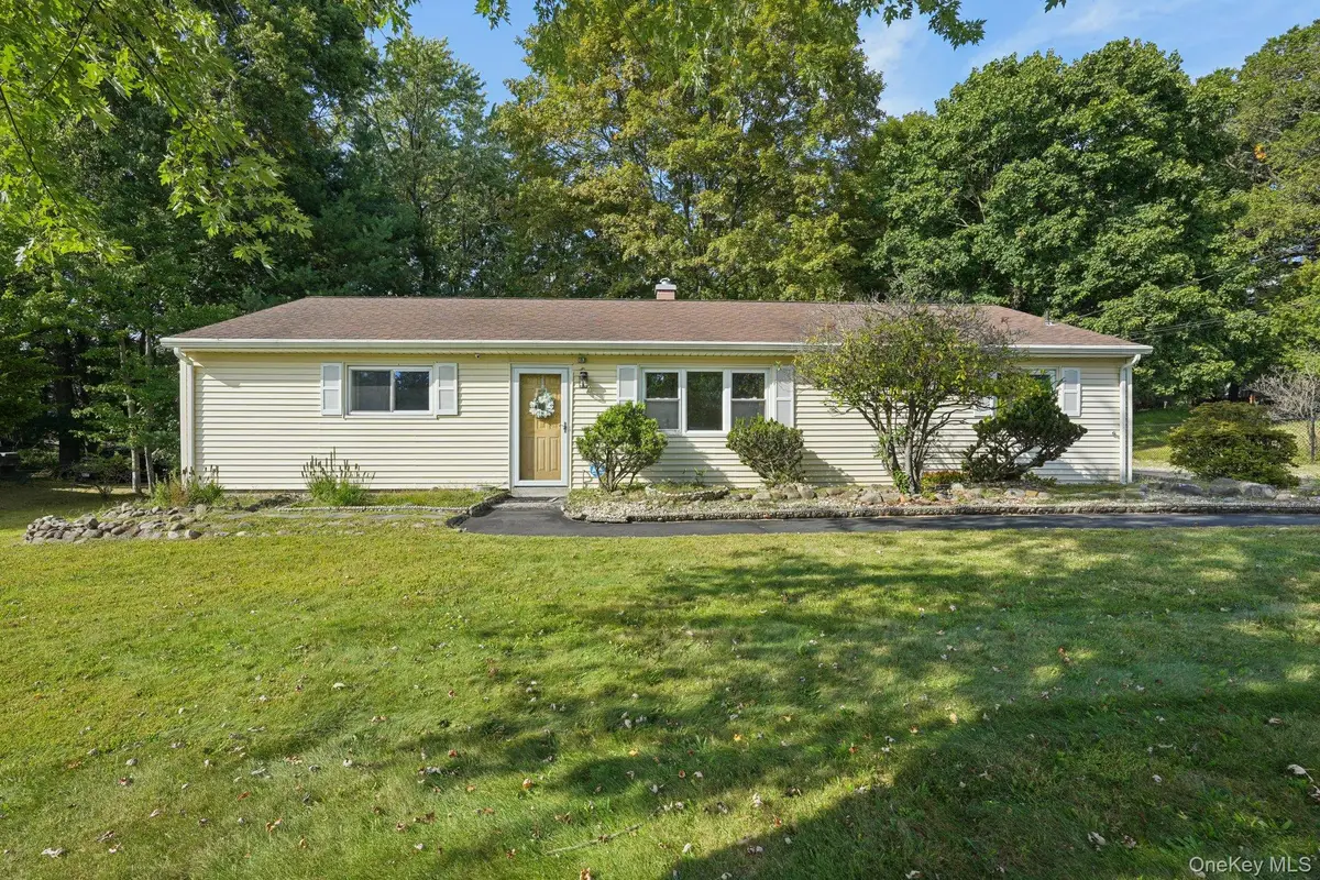 15 Olin Drive, Nanuet, NY 10954 - Image #1