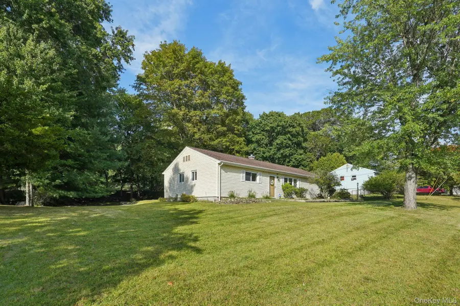 15 Olin Drive, Nanuet, NY 10954 - Image #3