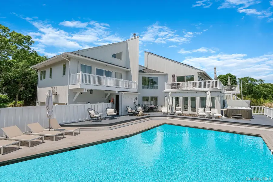 333 Roe Avenue, East Patchogue, NY 11772 - #2