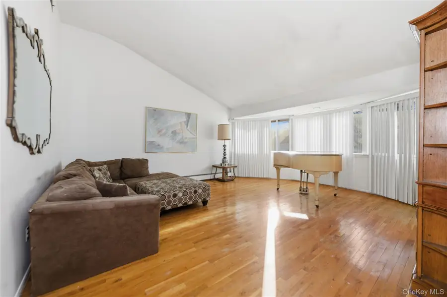 3924 Jane Lane, Oceanside, NY 11572 - Image #3