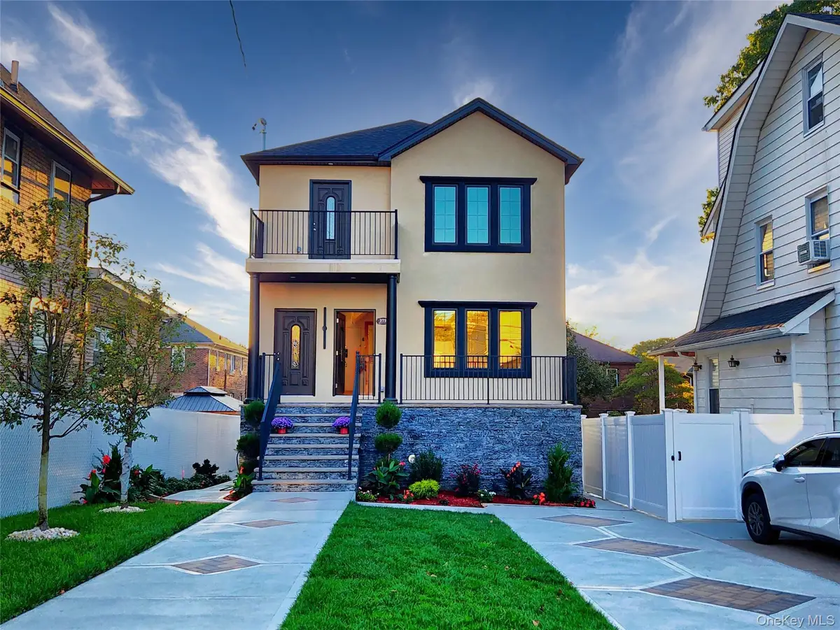 372 Sharon Avenue, Staten Island, NY 10301 - Image #1