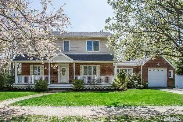 204 Margaret Boulevard, Merrick, NY 11566