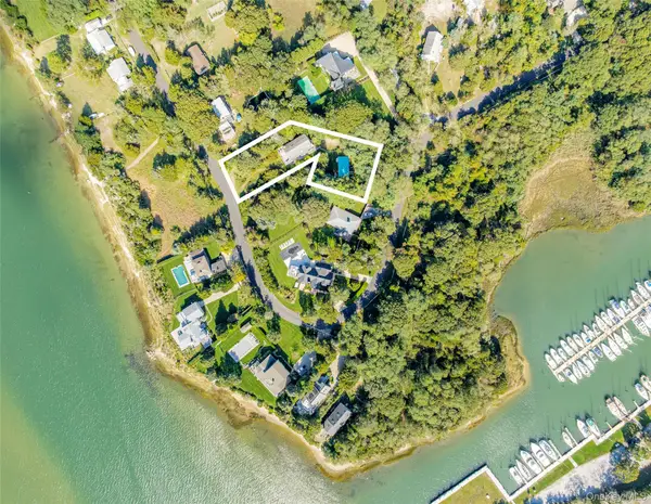 41 Squaw Road, Springs, NY 11937