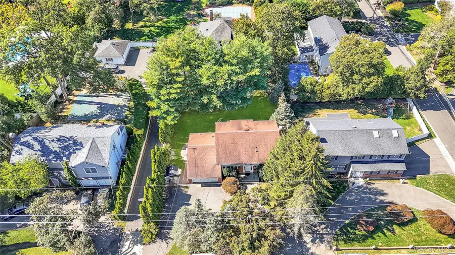 257 Berry Hill Road, Syosset, NY 11791 - Image #2