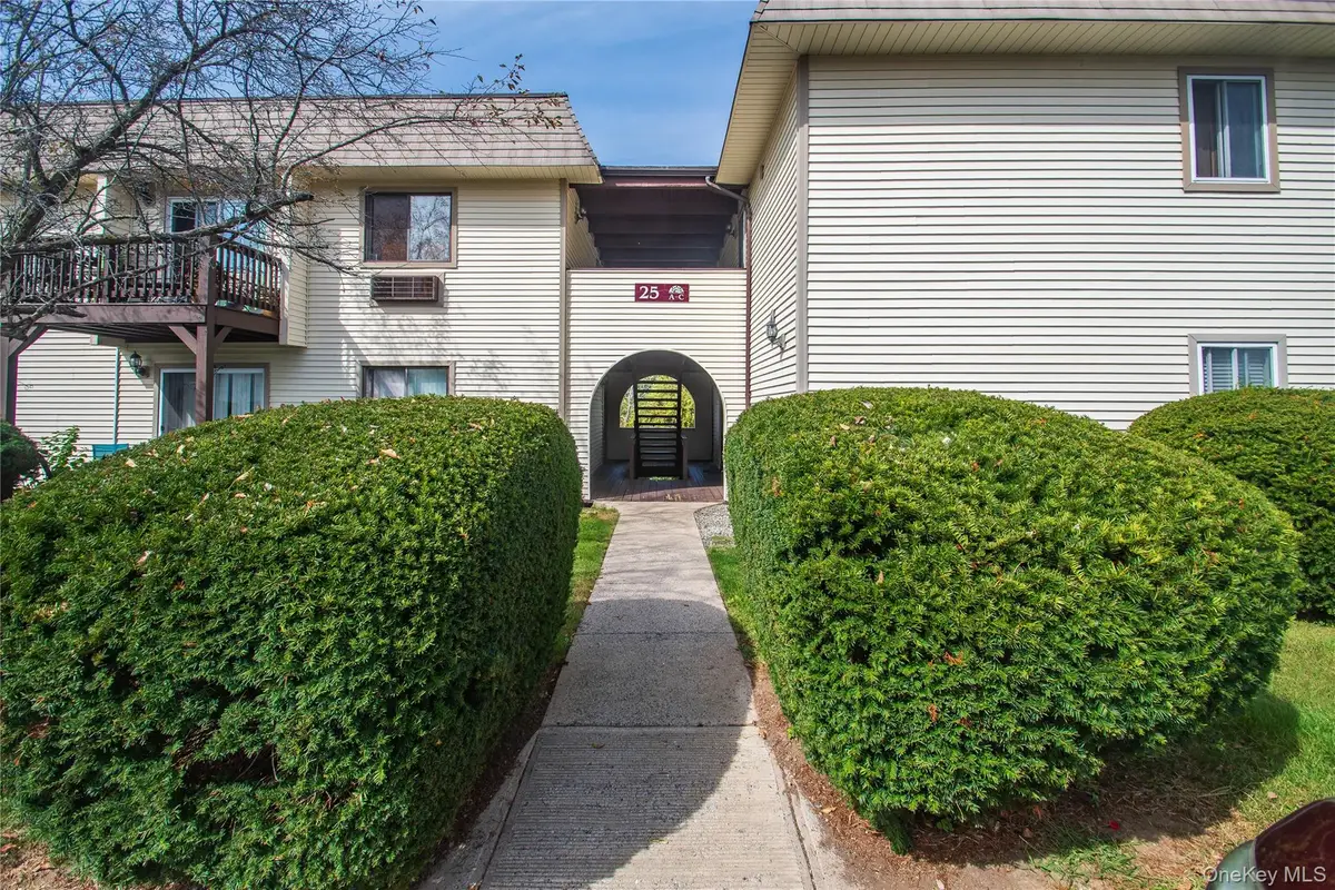 25 Village Park Drive #3B, Fishkill, NY 12524 - Image #1