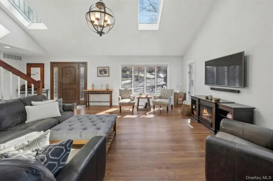 15 Keller Lane, Dobbs Ferry, NY 10522 - #3