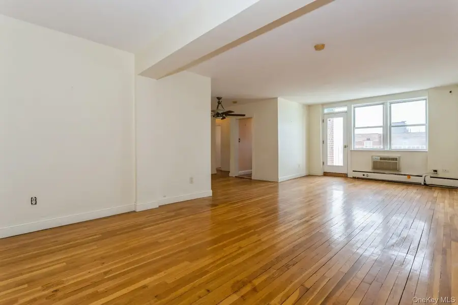 210 E Broadway #6B, Long Beach, NY 11561 - Image #3