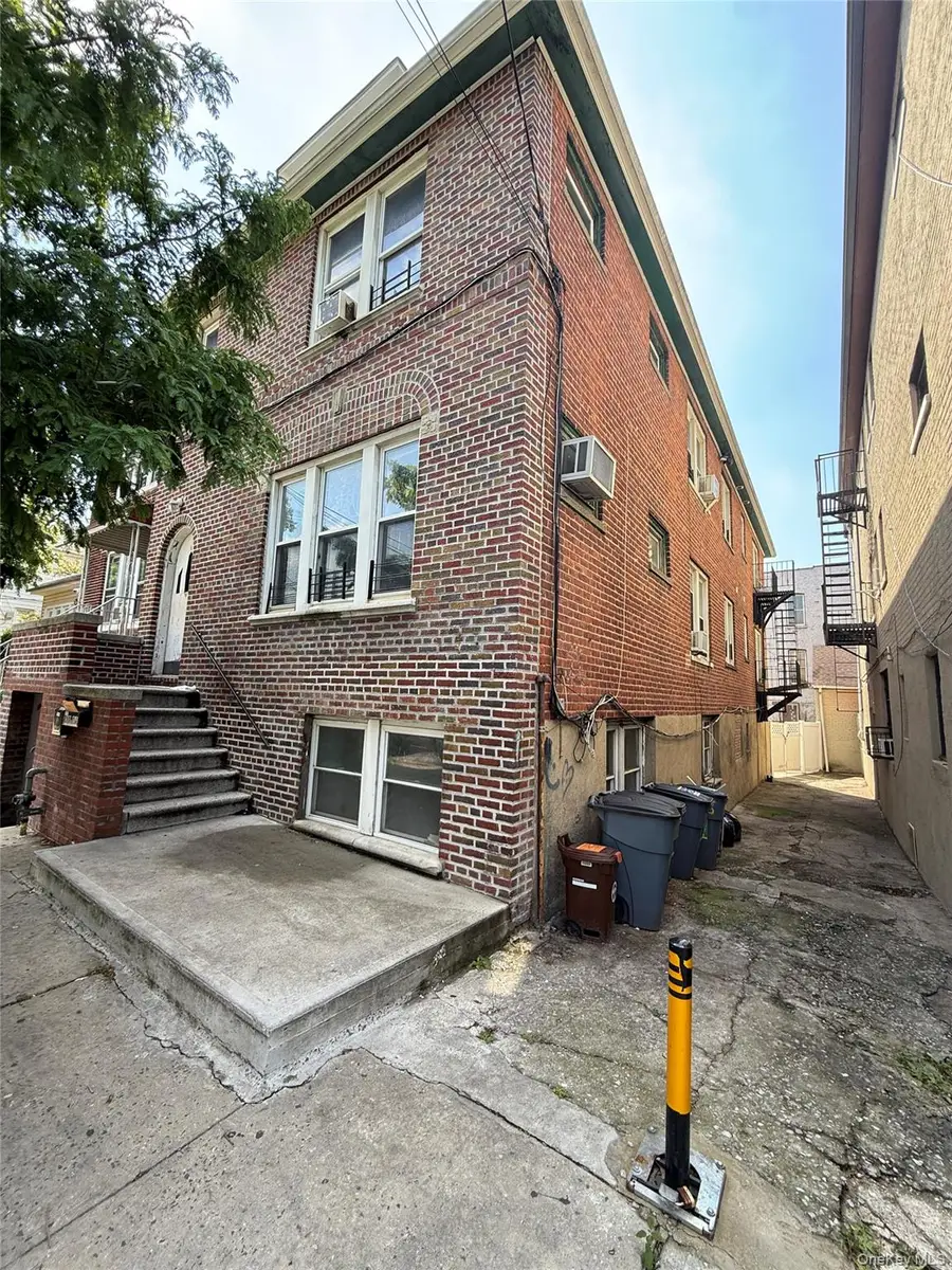 2806 Wellman Avenue, Bronx, NY 10461 - Image #2