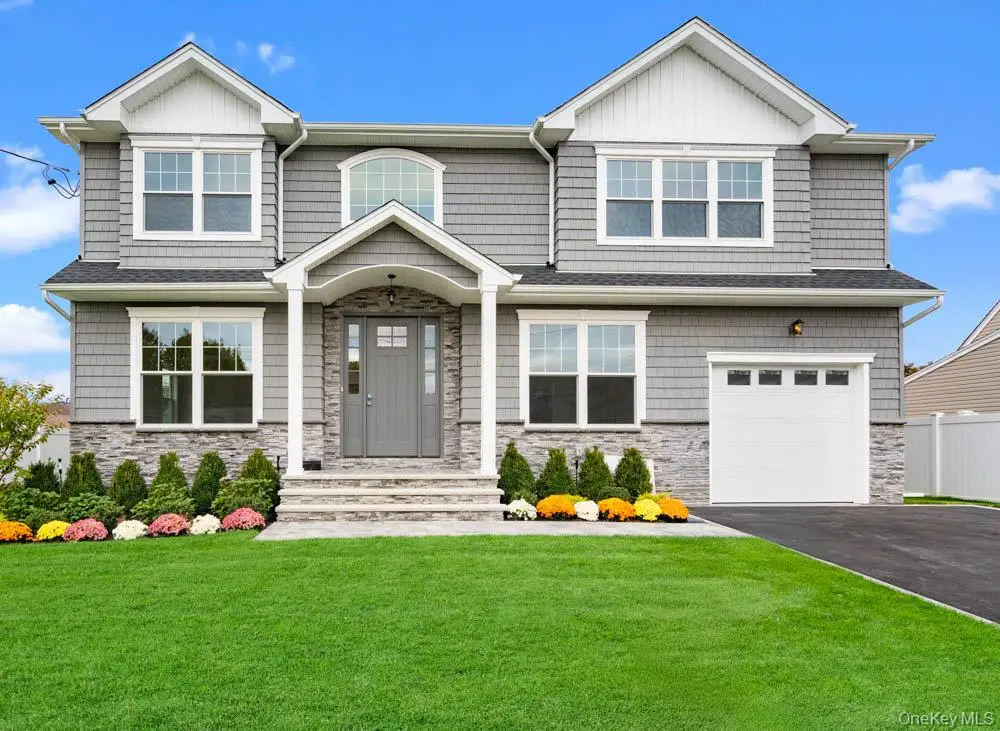 23 Cove Lane, Levittown, NY 11756 - Image #1