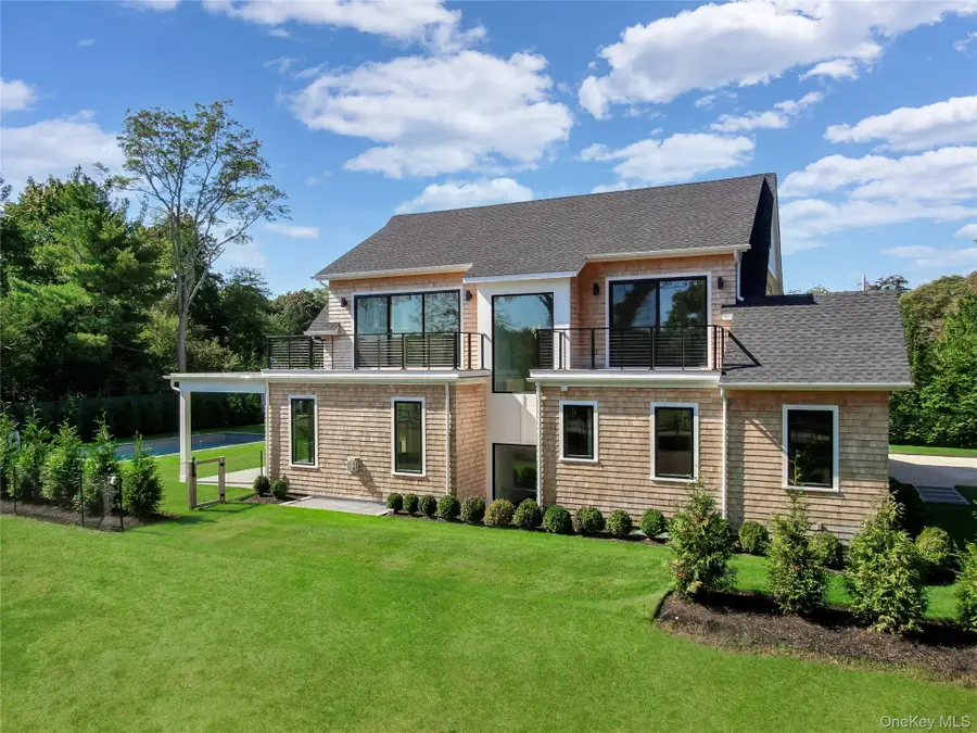 135 South Road, Westhampton, NY 11977 - Image #2
