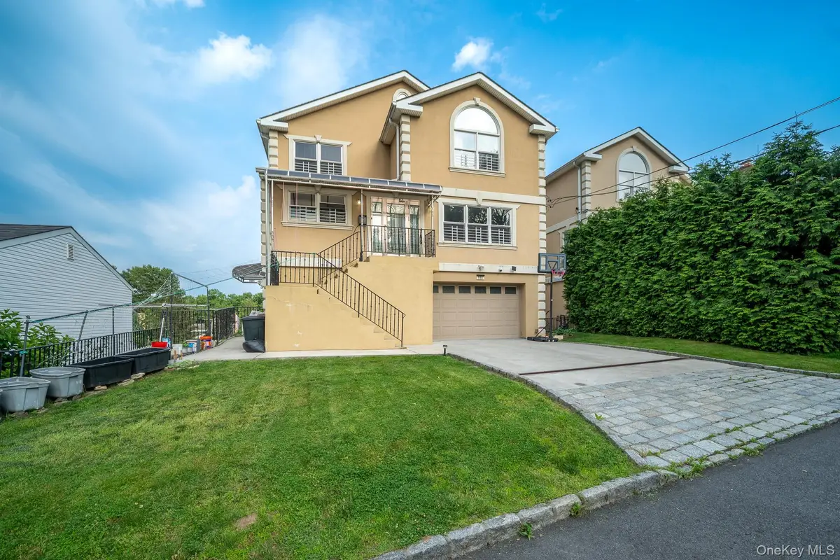 580 Valley Avenue, Yonkers, NY 10703 - Image #1