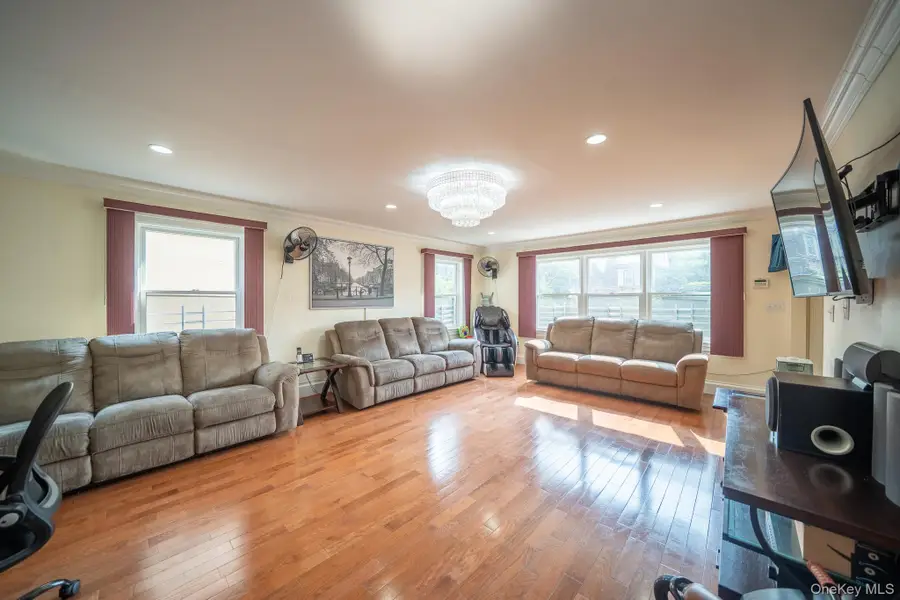 580 Valley Avenue, Yonkers, NY 10703 - Image #3