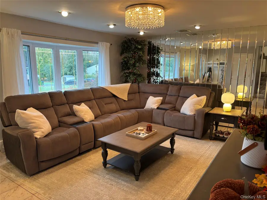 15 Congress Drive, Washingtonville, NY 10992 - Image #2