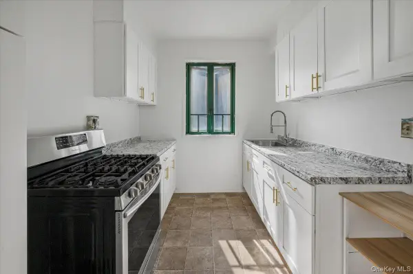 1700 Metropolitan Avenue #4F, Bronx, NY 10462