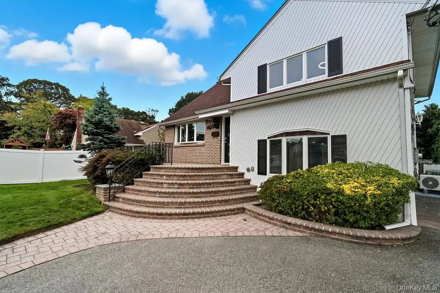1078 Barbara Court, North Bellmore, NY 11710 - Image #3