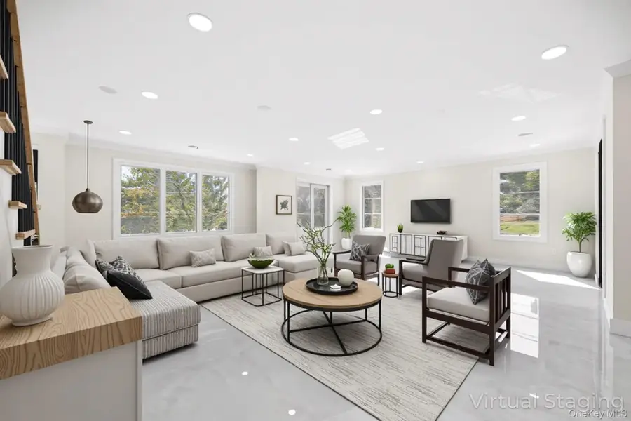 2 Henry Street, Great Neck, NY 11023 - Image #3