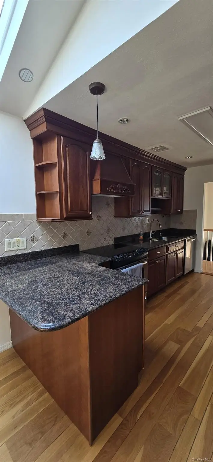 374 Vermont Avenue, Oceanside, NY 11572 - #3