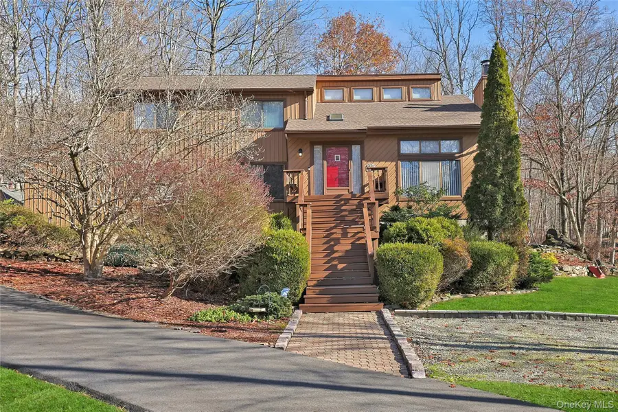 31 Powder Horn Road, Cortlandt Manor, NY 10567 - Image #2