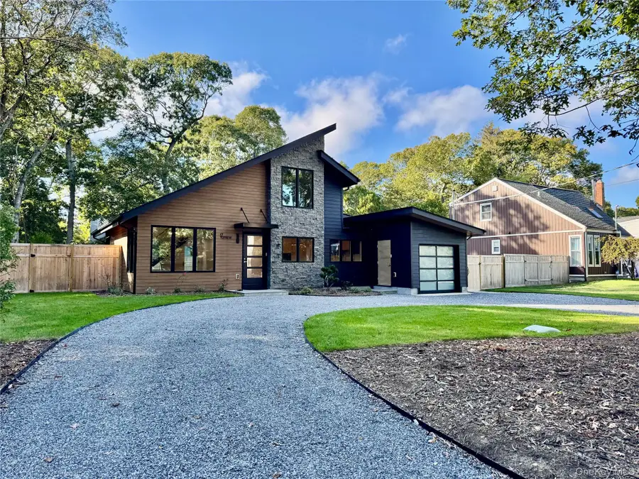 17 Heather Drive, Remsenburg, NY 11960 - Image #2