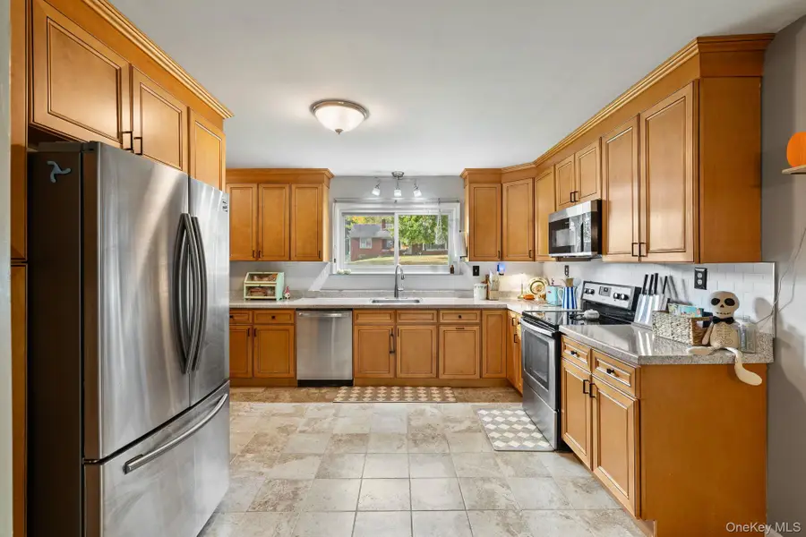 34 Houtman Drive, Walden, NY 12586 - Image #2