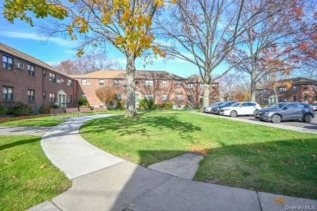 245-12 62 Avenue #G/3 Lower, Douglaston, NY 11362 - Image #3