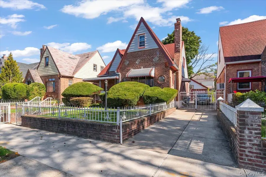 11615 220th Street, Cambria Heights, NY 11411 - Image #2