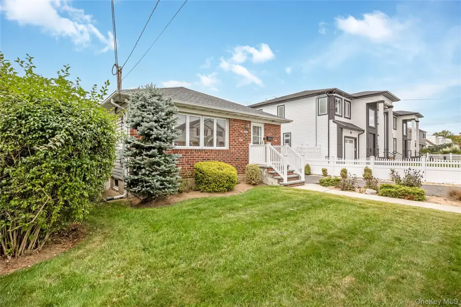 342 Lucille Avenue, Elmont, NY 11003 - Image #2