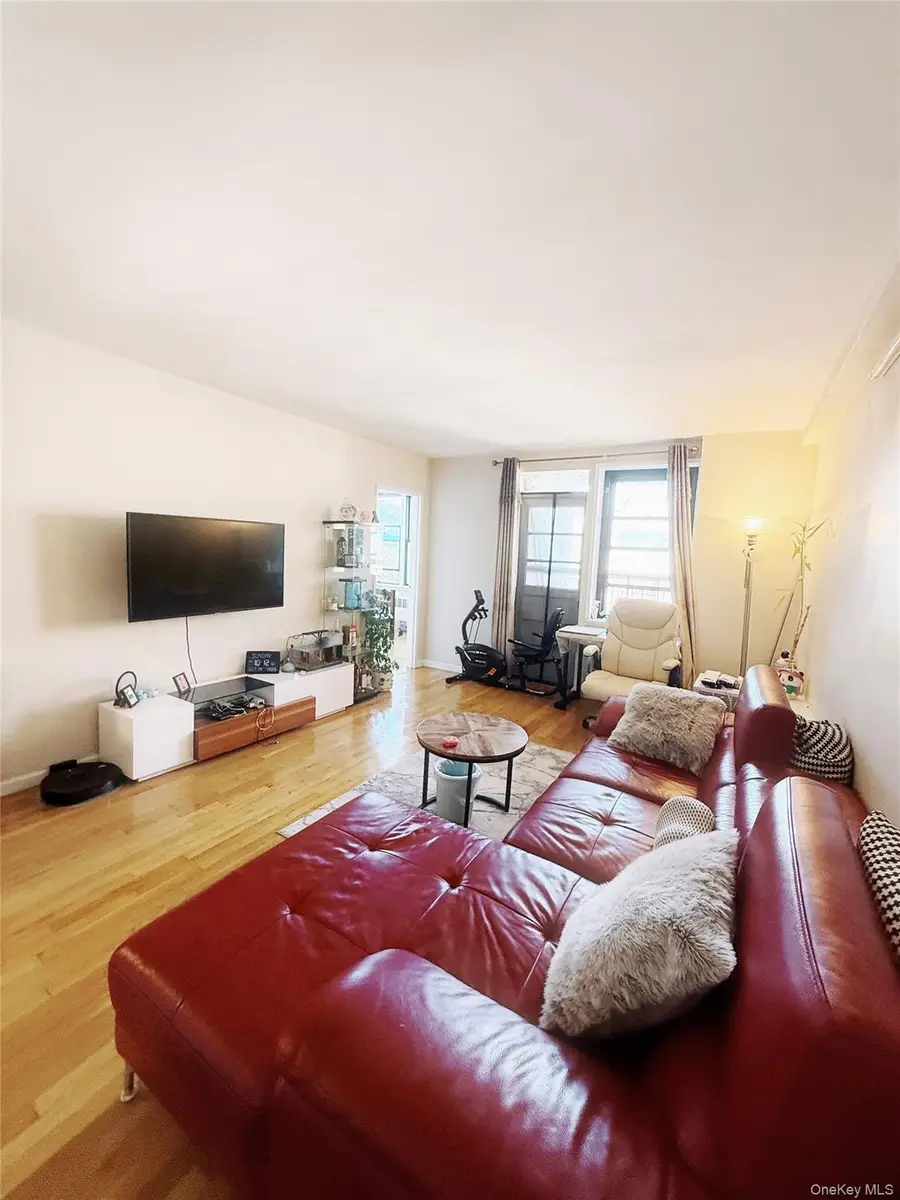 13950 35 Avenue #4, Flushing, NY 11354 - Image #3