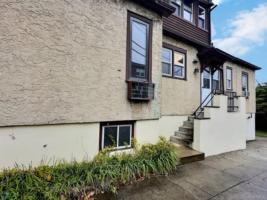 72 Gibson Place, Yonkers, NY 10705 - Image #3