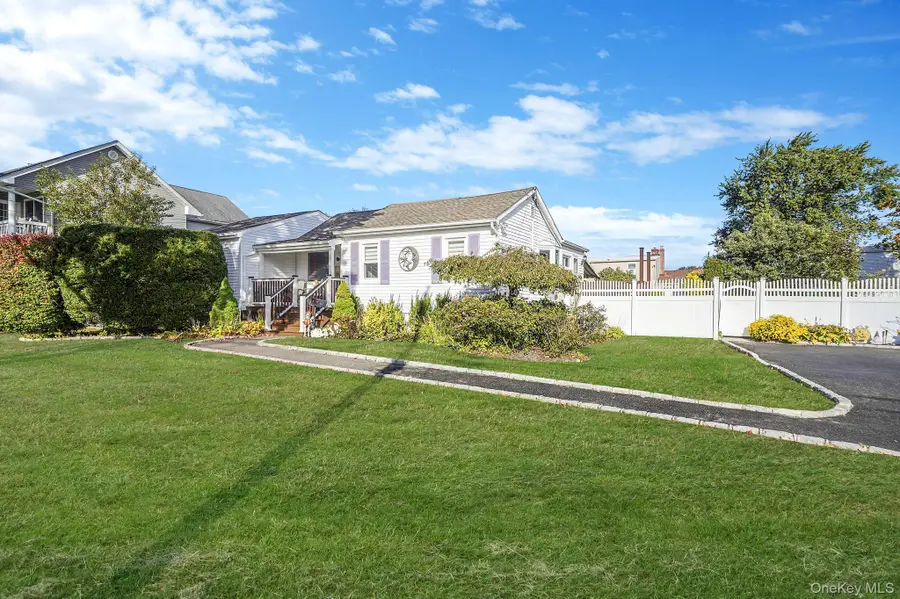 430 14th Street, West Babylon, NY 11704 - Image #3