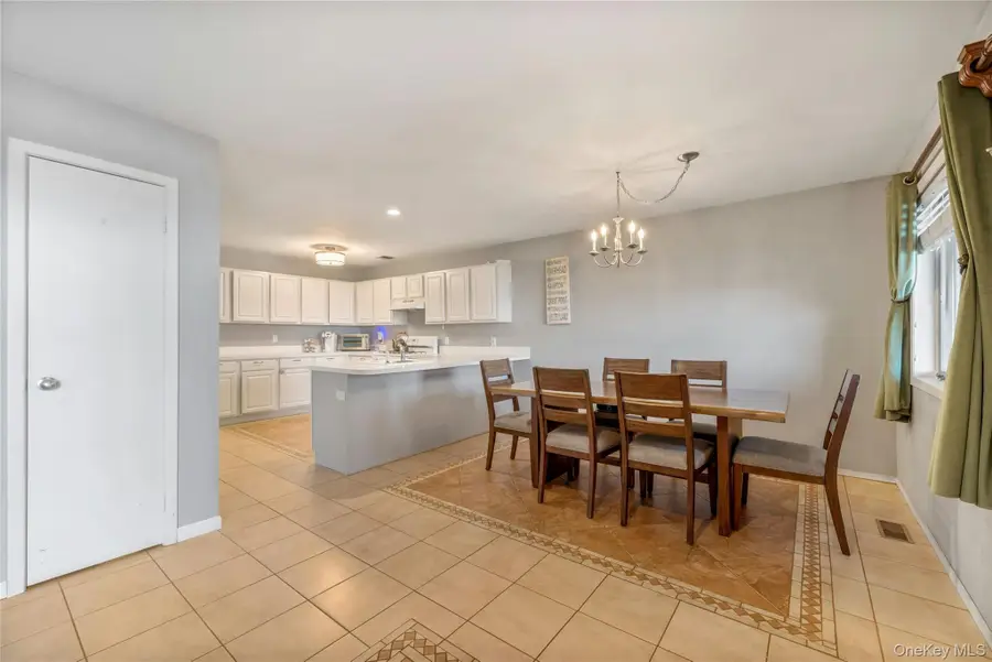 3105 Bluffs Drive S, Baiting Hollow, NY 11933 - Image #3