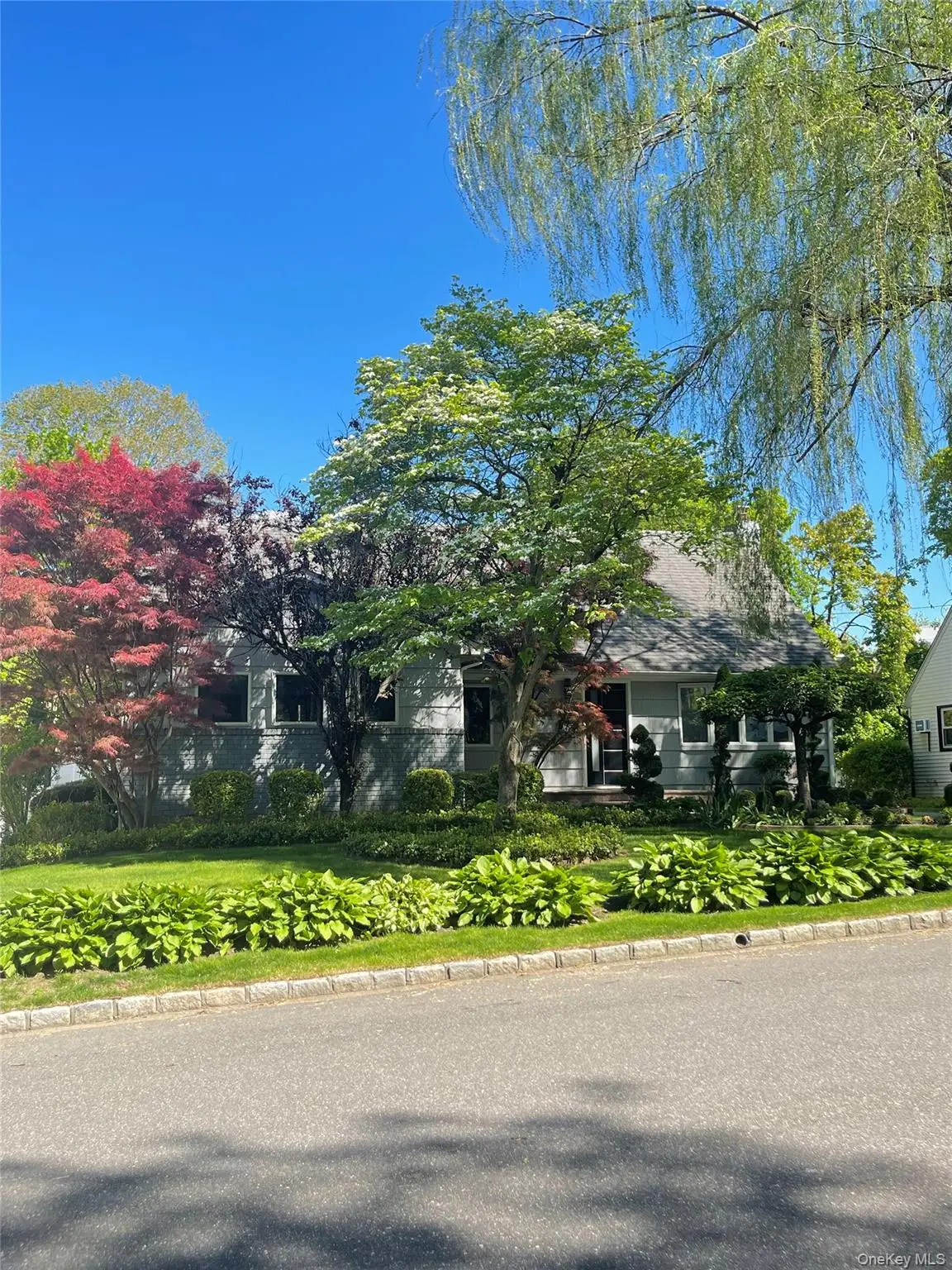 7 Henry Street, Great Neck, NY 11023 - #1