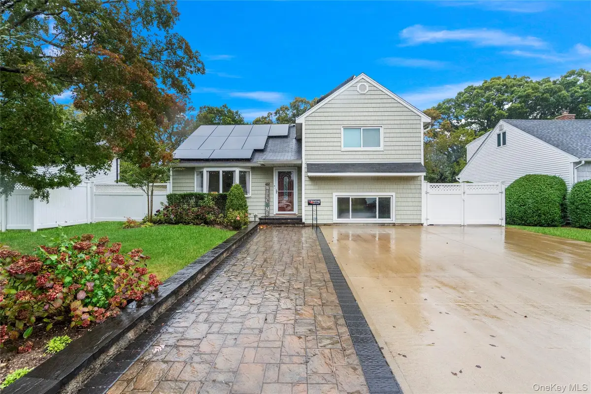 41 Poplar Street, Massapequa, NY 11758 - Image #1