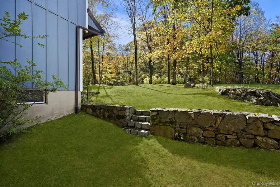 37 Fox Den Road, Mount Kisco, NY 10549 - Image #3